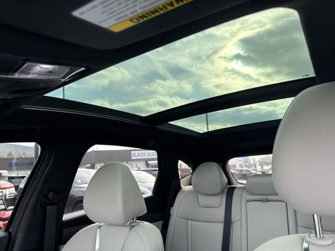 Used 2025 Hyundai Tucson Limited image 28