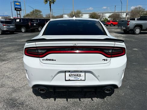 Used 2023 Dodge Charger R/T w/ Blacktop Package image 6