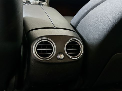 Used 2019 Mercedes-Benz GLC 300 4MATIC image 25