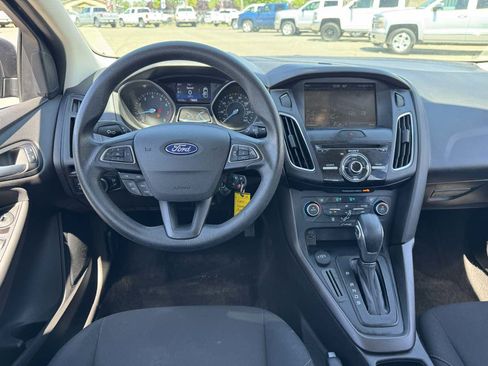 Used 2018 Ford Focus SEL FWD image 24