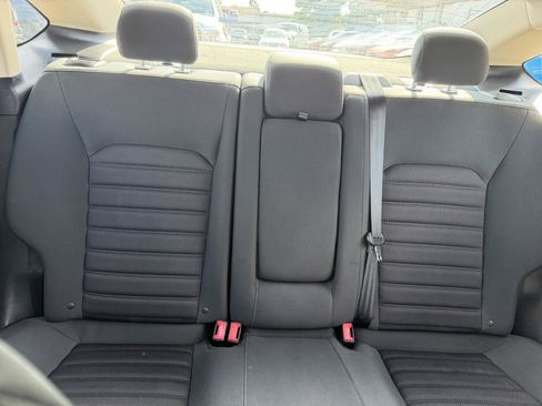 Used 2017 Ford Fusion SE FWD image 16