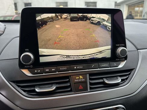 Used 2025 Nissan Altima 2.5 SR image 29