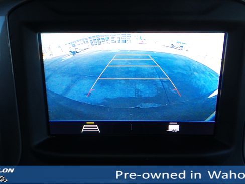 Used 2019 Chevrolet Silverado 1500 Custom w/ Custom Value Package image 16