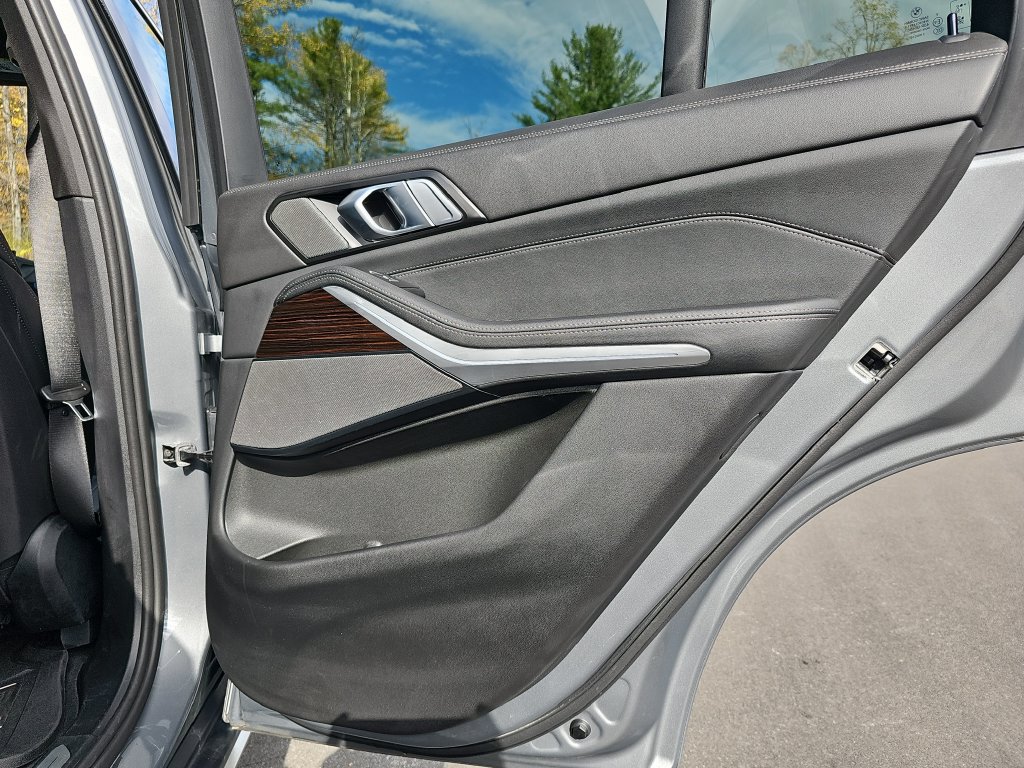 Certified 2024 BMW X5 xDrive40i w/ Premium Package AWD/4WD image 26