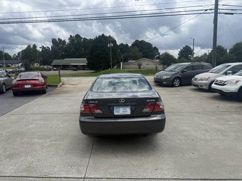 Used 2004 Lexus ES 330 w/ Premium Pkg FWD image 6