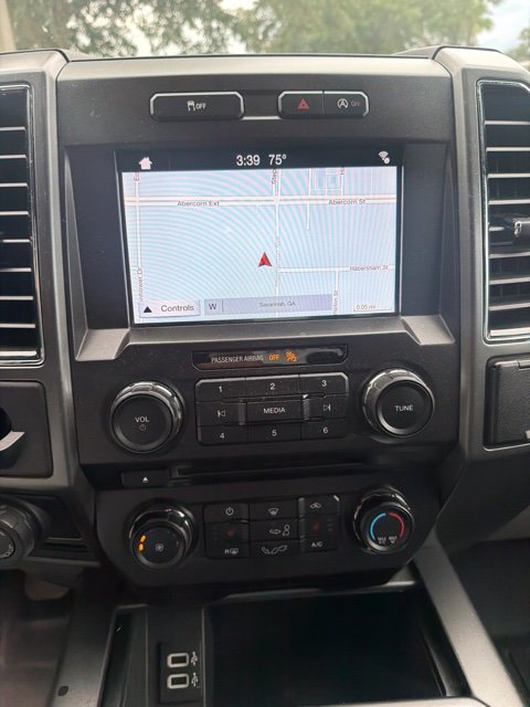 Used 2018 Ford F150 XLT w/ Equipment Group 302A Luxury RWD image 9