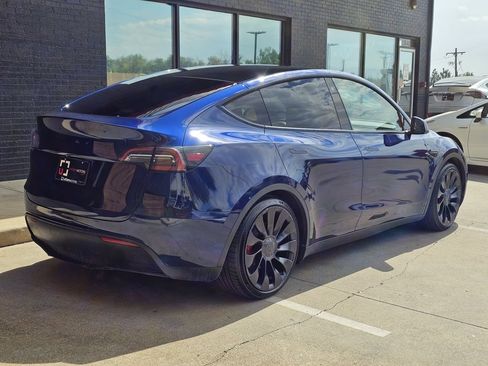 Used 2023 Tesla Model Y Performance AWD/4WD image 11