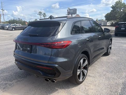 Used 2025 Audi SQ5 Premium Plus AWD/4WD image 6