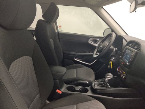 Used 2020 Kia Soul LX FWD image 21