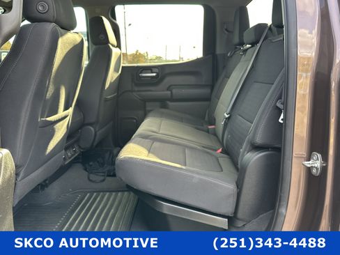 Used 2019 Chevrolet Silverado 1500 LT w/ Texas Edition image 13