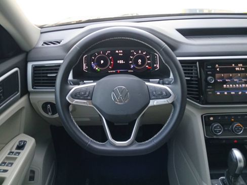 Used 2022 Volkswagen Atlas SE FWD image 21