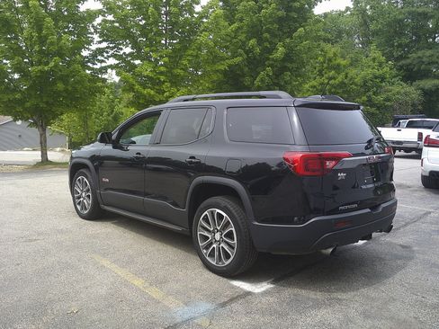 Used 2017 GMC Acadia SLT AWD/4WD image 7