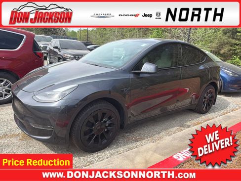 Used 2024 Tesla Model Y Long Range AWD/4WD image 1