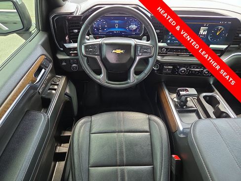 Used 2024 Chevrolet Silverado 1500 High Country w/ High Country Premium Package AWD/4WD image 11