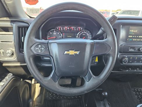 Used 2018 Chevrolet Silverado 1500 Custom w/ Custom Value Package image 20