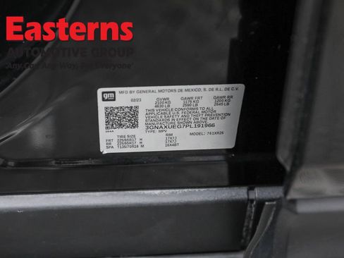 Used 2023 Chevrolet Equinox LT image 35