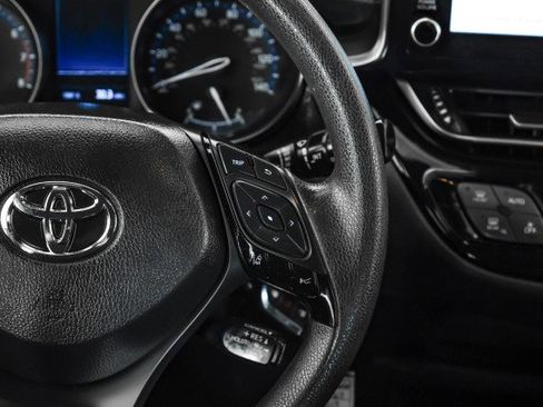 Used 2019 Toyota C-HR LE image 15