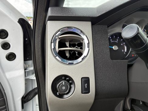 Used 2016 Ford F350 Lariat w/ Lariat Interior Package AWD/4WD image 25