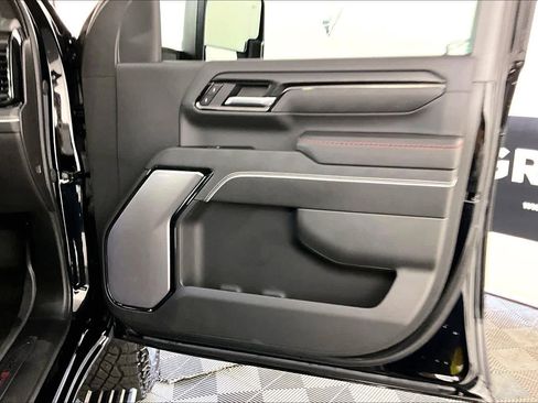 Used 2025 GMC Sierra 2500 AT4X w/ AT4X AEV Edition AWD/4WD image 22