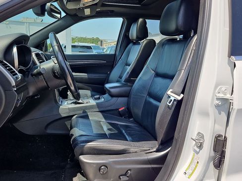 Used 2018 Jeep Grand Cherokee Limited AWD/4WD image 26