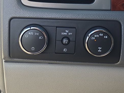 Used 2011 Chevrolet Tahoe LT w/ Luxury Package image 25