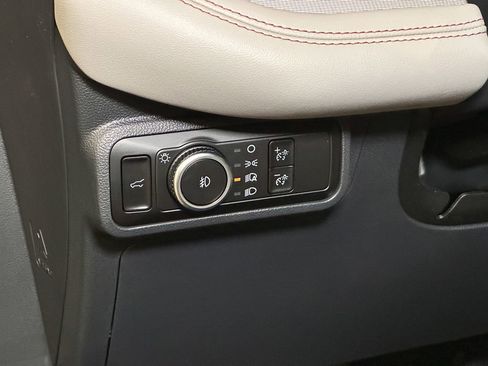 New 2026 Ford Explorer Active w/ Active Comfort Package AWD/4WD image 21