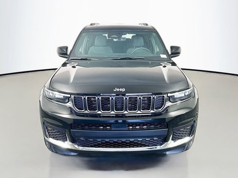 New 2026 Jeep Grand Cherokee L Laredo image 2