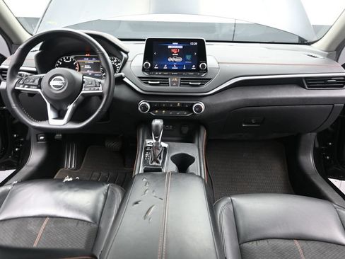 Used 2021 Nissan Altima 2.5 SR w/ SR Premium Package FWD image 34