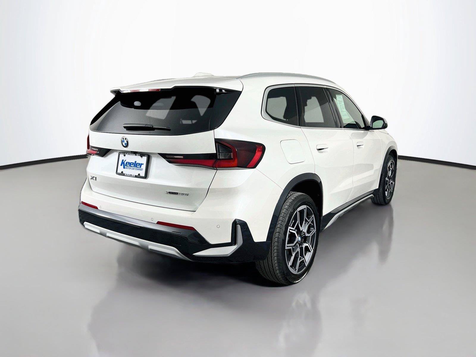 Used 2023 BMW X1 xDrive28i w/ Premium Package AWD/4WD image 6