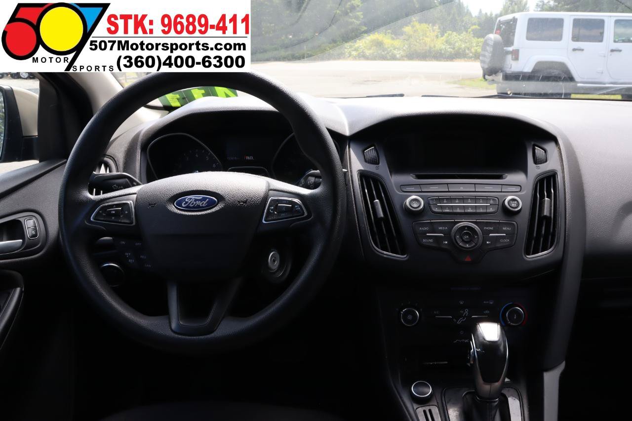 Used 2016 Ford Focus SE FWD image 21