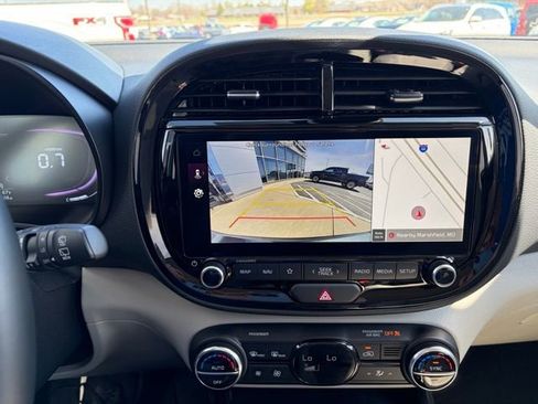 Used 2025 Kia Soul EX image 20