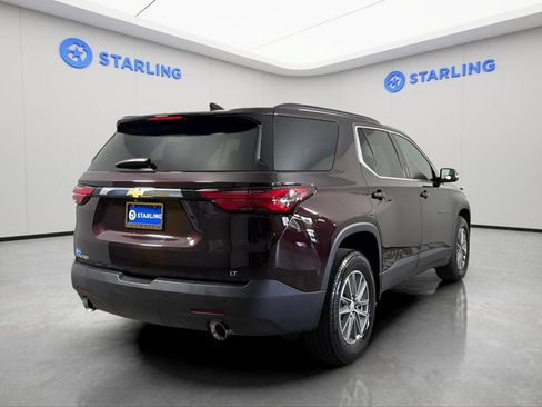 Used 2022 Chevrolet Traverse LT FWD image 8