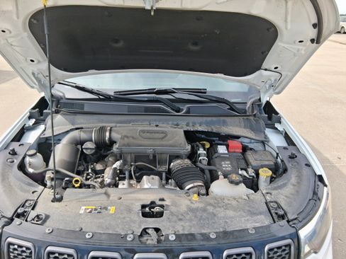 Used 2023 Jeep Compass High Altitude AWD/4WD image 9