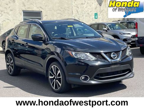 Used 2017 Nissan Rogue Sport SL AWD/4WD image 1
