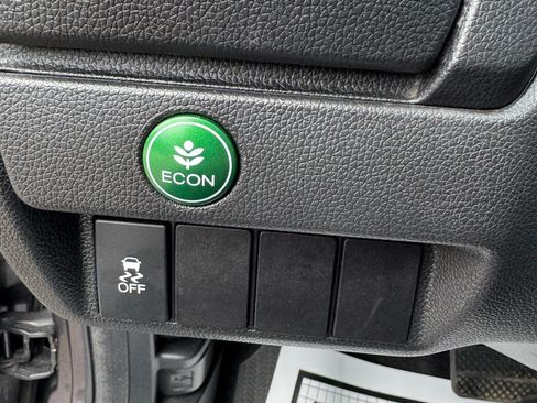 Used 2019 Honda Fit Sport image 18