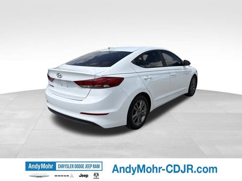 Used 2017 Hyundai Elantra SE FWD image 7