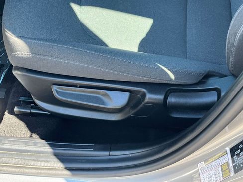 Used 2025 Kia K4 LXS image 22