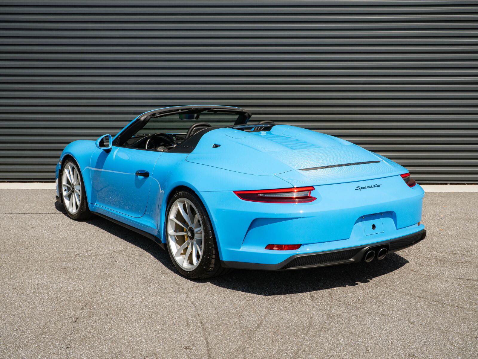 Used 2019 Porsche 911 Speedster RWD image 3