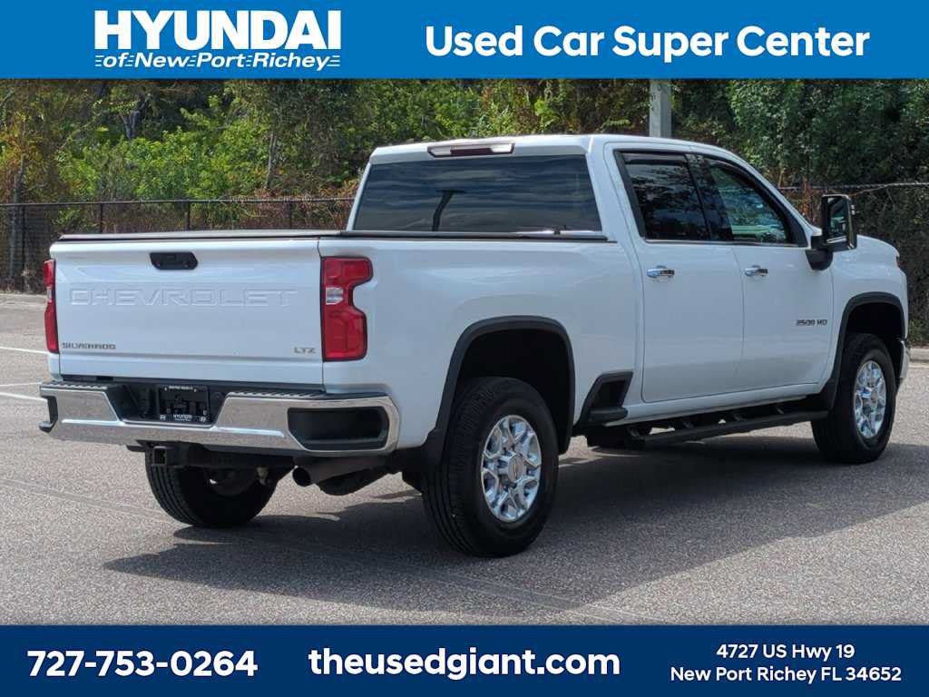 Used 2021 Chevrolet Silverado 2500 LTZ w/ Z71 Off-Road Package AWD/4WD image 5
