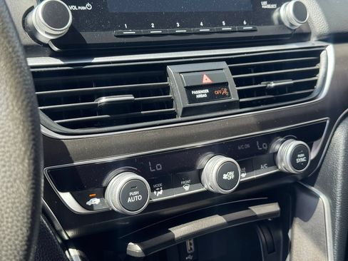 Used 2019 Honda Accord LX image 21