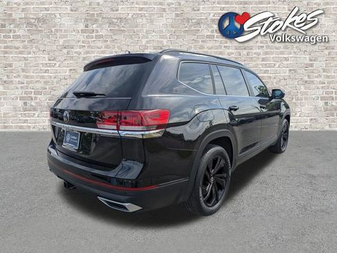 Certified 2023 Volkswagen Atlas SE w/ Panoramic Sunroof Package FWD image 4