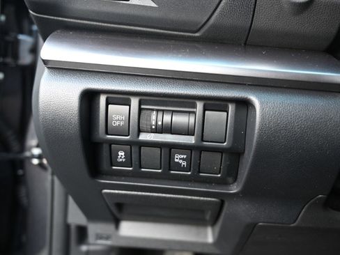 Used 2018 Subaru Crosstrek 2.0i Limited image 22