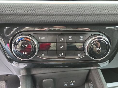 New 2025 Chevrolet TrailBlazer LT w/ Convenience Package image 23