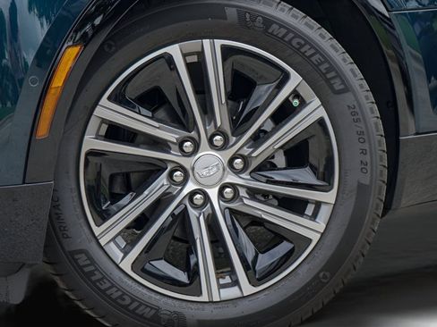 New 2026 Cadillac Lyriq Luxury w/ LPO, Floor Liner Package image 2