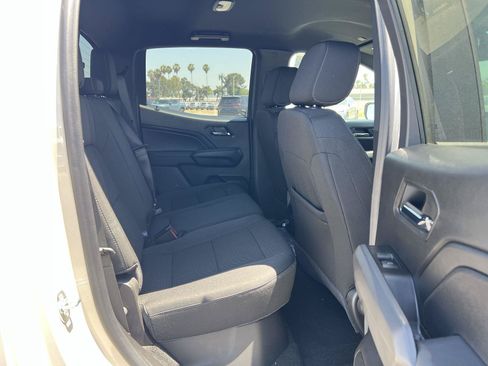 New 2026 GMC Canyon Elevation w/ LPO, Black Badging Package RWD image 26