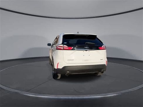 Used 2020 Ford Edge SE image 7
