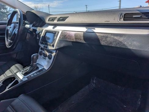 Used 2016 Volkswagen CC image 21