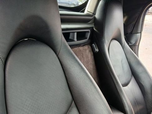 Used 2005 Porsche Boxster image 25