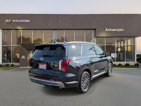 Used 2025 Hyundai Palisade Calligraphy AWD/4WD image 3