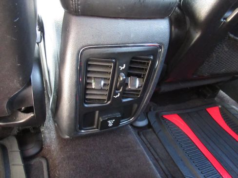 Used 2015 Jeep Grand Cherokee Altitude AWD/4WD image 15